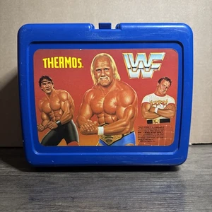 WWF Hulk Hogan 1986 Titan Sports Wrestling Kunststoff Brotdose Thermoskanne Piper selten - Bild 1 von 7