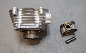 Yamaha XT225 Serow OEM Cylinder & Piston 1992-2000 - Picture 1 of 8