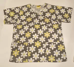 Black Star Medium Scrub Top - Picture 1 of 4