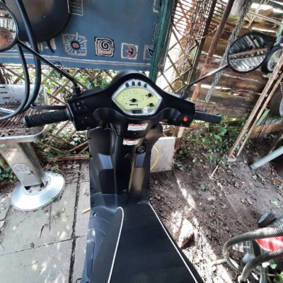 motorroller 125 ccm gebraucht - Bild 1 von 4