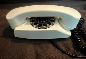 VINTAGE TELEFONO FISSO A DISCO ROTELLA SAFNAT MODELLO CHICCO COLOR CREMA DESIGN - Photo 1/6