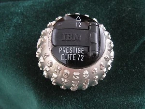 IBM SELECTRIC MÁQUINA DE ESCRIBIR Fuente Cabezal de bola Fuente Tamaño 12 IBM PRESTIGE ELITE 72 - Imagen 1 de 11