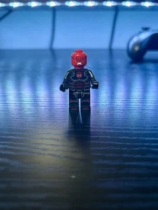 Lego Marvel Iron Red Skull Minifigure From 2016 Avengers Set 76048 sh215 RARE - Picture 1 of 2