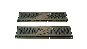 OCZ PC3 10666 4GB / 2 x 2GB DDR3 1333 MHz RAM OCZ3G1333LV4GK 9-9-9 @1.65V - Picture 1 of 2