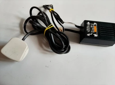 Hornby R911 Trainset Power Controller Unit with Plug - Image 1 of 3