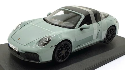 Maisto 1/18 Scale Diecast 31470 - Porsche 911 Targa 4 GTS (992.2) - Lt. Green - Image 1 of 4