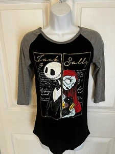 Disney S Ragland Shirt Nightmare Before Christmas Jack Skellington and Sally - Picture 1 of 6