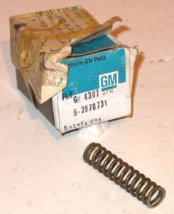 1970-1991 Chevrolet GMC Pickup Blazer Jimmy NOS Muncie 4spd shift spring 3978731 - Picture 1 of 1