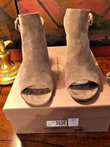 Gianvito Rossi Peep toe Ankle strap suede Bootie 39