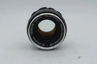 Yashica 50mm f/1.7 Manual Focus Auto Yashinon-DX M42 Screw Mount Lens - Image 1 of 4