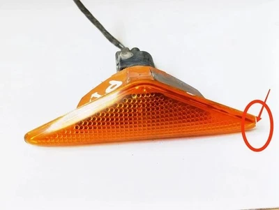 FORD MONDEO III Sedan B4Y Clignotant d'aile Avant Droit 1.98 Diesel 31323578 - Immagine 1 di 4