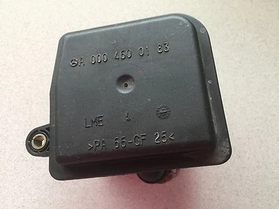 1998-2002 MERCEDES-BENZ E320 W210 ~ POWER STEERING PUMP OIL TANK ~ OEM PART - Image 1 of 4