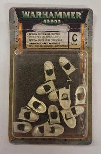 Warhammer 40k - 55-41 Imperial Fists ShoulderPads Metal - Blister Sealed - Imagen 1 de 2