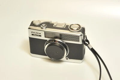 Medio telémetro Fujica medio marco 28 mm F2,8 como está con tapa [150095] Foto 1 de 4