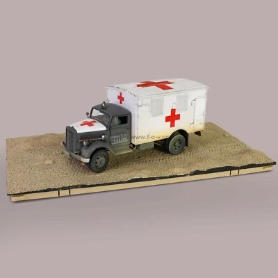 FOV Forces Of Valor 801101A 1/32 GERMAN Opel BLITZ  4x4 AMBULANCE Diecast Model - Image 1 of 4