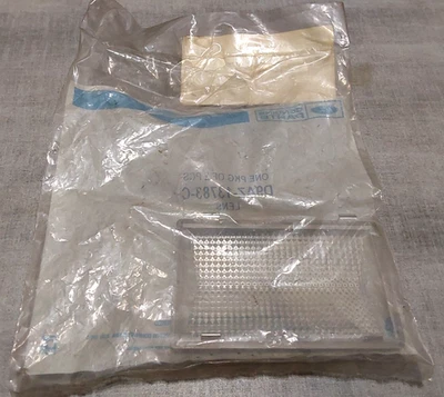 Lote de 1 Lente Ford D9AZ-13783-C Original OEM Repuesto Foto 1 de 2