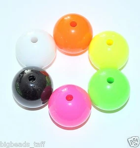 10pcs 30mm big heavy round acrylic beads choice of colours - Picture 1 of 9