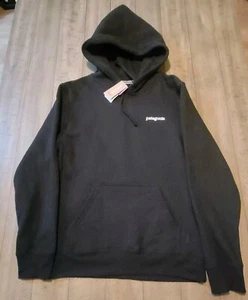 Neu mit Etikett Patagonia Herren Fitz Roy Horizons Uprisal Logo Hoody Größe X SMALL schwarz - Bild 1 von 11