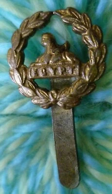Gloucestershire Regiment Back Badge Brass Long Slider 20 mm Antique Original - Image 1 of 2