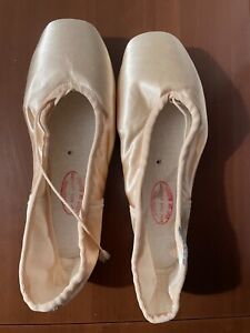 New Grishko Pointe Shoes Only for Arts and Crafts Size 6 1/2 XX M Ballet