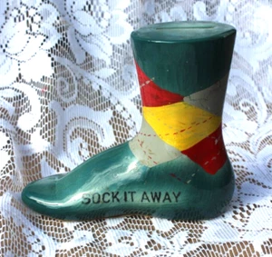 Vintage Mid Century Sock It Away Argyle Socke Keramik Bank - Bild 1 von 5
