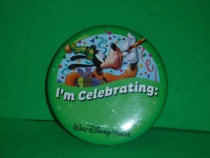 Walt Disney World souvenir button " I'M Celebrating " Goofy 3" badge pin - Picture 1 of 2