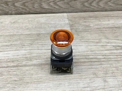 ALLEN BRADLEY 800T-PB16 PULSADOR NARANJA MOMENTÁNEO 120V #21L28*QC Foto 1 de 4