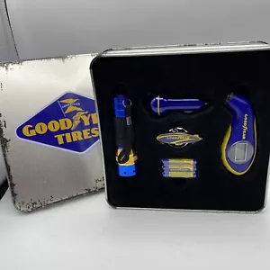 Goodyear tires gift set flashlight tire pressure gauge - Picture 1 of 7