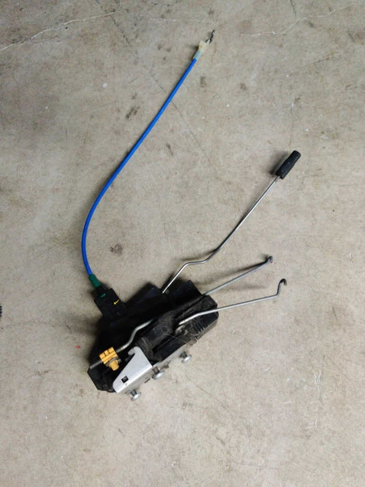 2003-2011 SAAB 9-3 delantero izquierdo conductor cerradura puerta actuador pestillo montaje OEM Foto 1 de 3