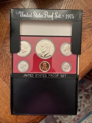 1975-S U.S. Mint Proof Set in Original Government Packaging - Image 1 of 4