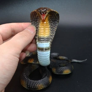 Escultura de cobra de bronce macizo, colores vibrantes, arte acabado a mano coleccionable - Imagen 1 de 9