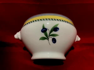 Cuenco(s) sopa Wedgwood Toscana cosecha 4 1/2" cabeza de león asas cebolla francesa - Imagen 1 de 3