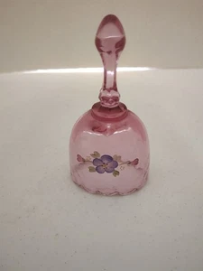Fenton Glocke Amethyst signiert handbemalt - Bild 1 von 3