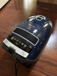 Miele Complete C3 Marin Canister Vacuum Cleaner- For parts/repair - Picture 1 of 10