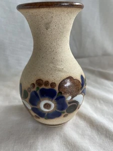 Vaso Vintage Messicano Tonala 5,25" Sabbia Dipinto Firmato Messico Artista Iniziali - Foto 1 di 11