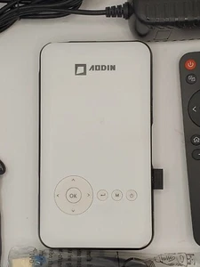 Aodin Smart proiettore portatile 1080 Ultra Hd T88 colore bianco. - Foto 1 di 10