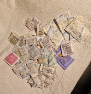 70 Silica Gel Trockenmittel Feuchtigkeit Salz Absorber Luftentfeuchter - Bild 1 von 3