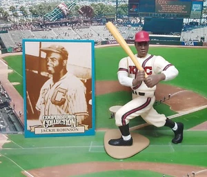 Figura suelta y tarjeta de Jackie Robinson 1996 alineación inicial Cooperstown KC MONARCHS - Imagen 1 de 2