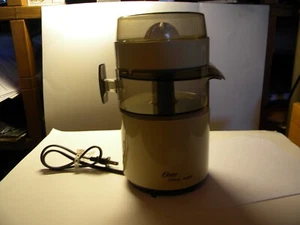 Oster Citrus Juicer Model 4100-06A 120V Vintage Cream Color Tested/WORKS - Picture 1 of 7