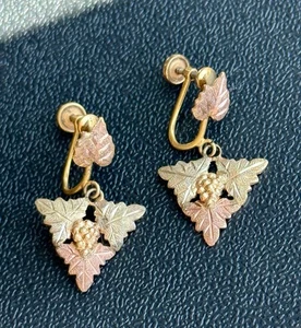 Vintage Black Hills Gold 12k Fancy Drop Dangle Grape Leaves Earrings. B - Picture 1 of 14