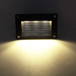 Accesorio de luz de pared LED para exteriores de 7W escalera E27 bombilla caja de conexiones puerta - Imagen 1 de 8