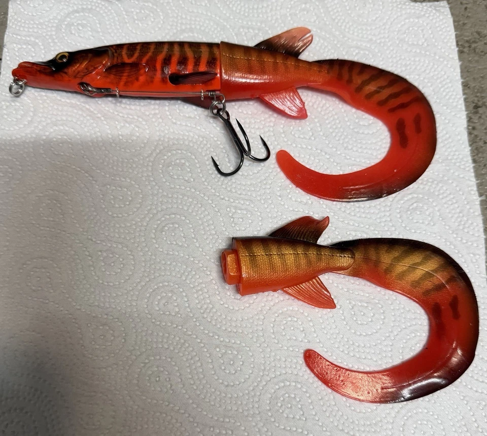 Savage Gear Hybrid Pike 17cm 47g Rot - Bild 1 von 1