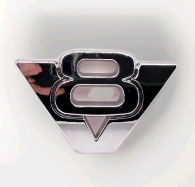 3D V8 KFZ  Metall Aufkleber Emblem Auto Logo Tuning Schriftzug Chrome Silber - Bild 1 von 4