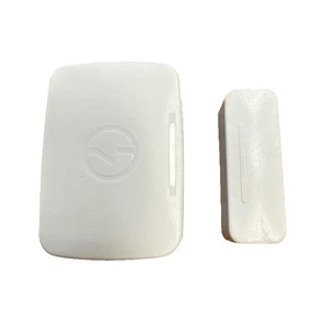 Samsung SmartThings SmartSense Multi Purpose Contact Door or Window Sensor - Picture 1 of 2