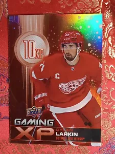 Dylan Larkin 2024/25 Upper Deck Hockey Gaming XP #GXP-22 Detroit Red Wings - Foto 1 di 1