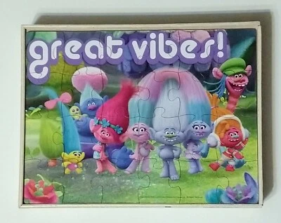 Dreamworks Trolls 5 головоломок упаковка с коробкой для хранения, выдвижной лоток, состояние VG - Изображение 1 из 4