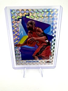 VINCE CARTER 2024-25 TOPPS FINEST UNCOMMON GEOMETRIC REFRACTOR #192 - Picture 1 of 2