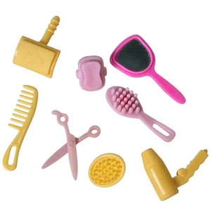 Lote de accesorios vintage de Barbie cepillo peine espejo tijeras accesorios de peluquería - Imagen 1 de 4