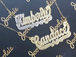 Collana Placcata Oro 14K Personalizzata/2TONI Targa QUALSIASI NOME SPEDIZIONE DA NOI - Foto 1 di 2