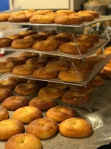 GLUTENFREIE, KETO- & DIABETIKERFREUNDLICHE herzhafte Backbox - Bild 1 von 10